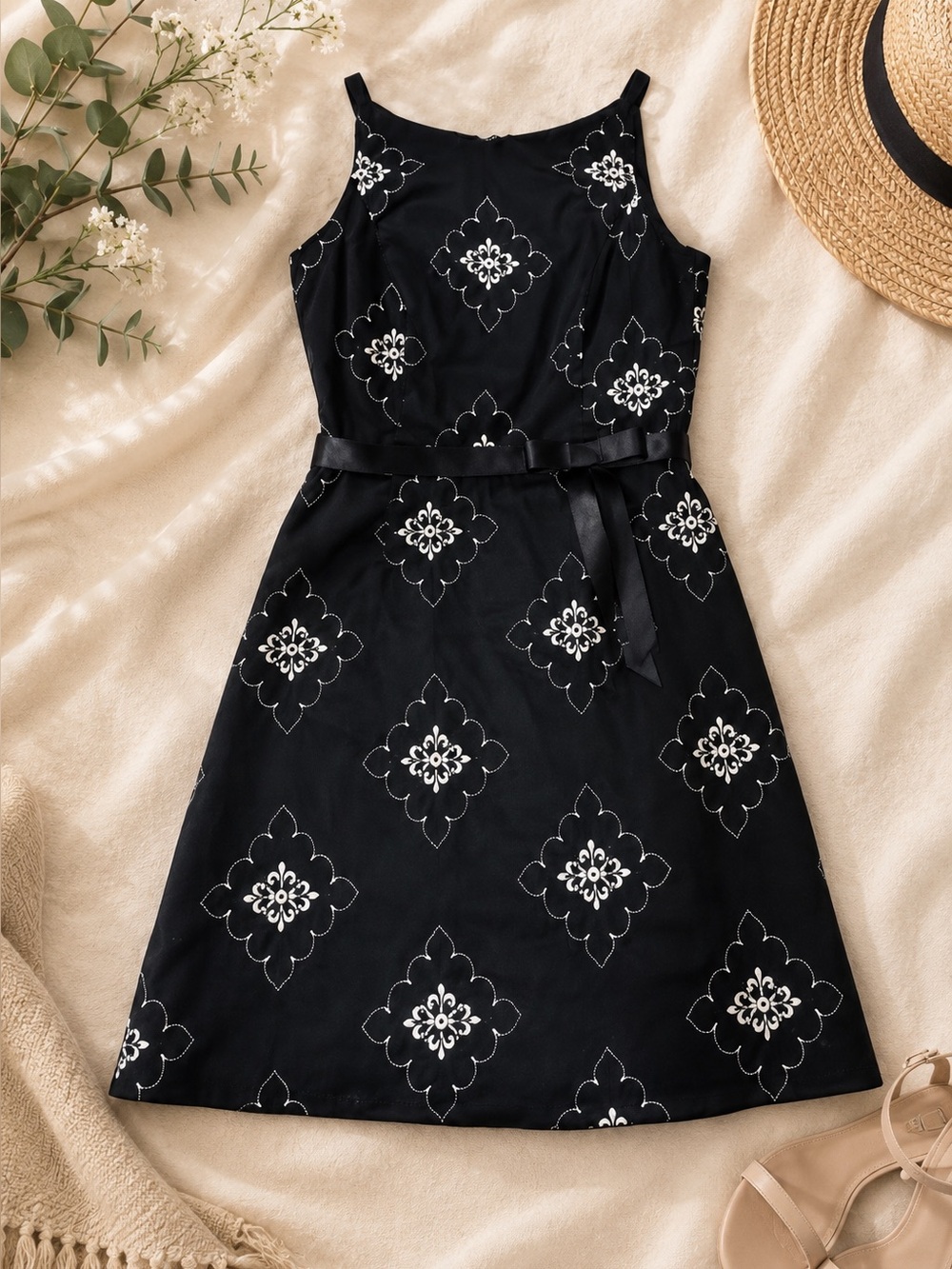 Laundry by Shelli Segal Black Embroidered A-Line Dress